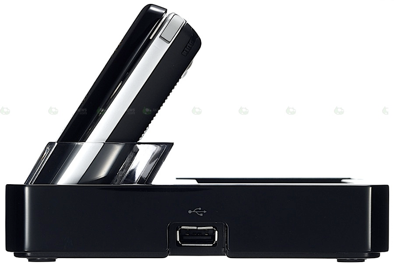 Illustration for article titled Sharp-Willcom D4 UMPC First with Intel Atom Centrino, Windows Vista Too